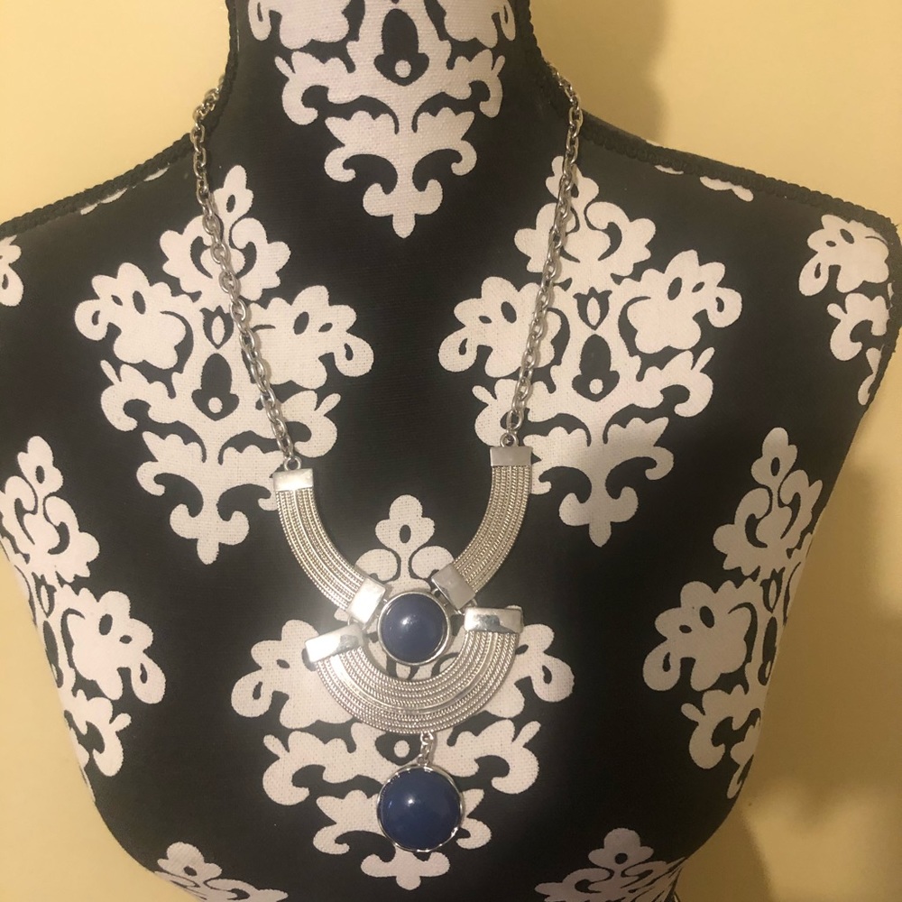 New York and Company Necklace